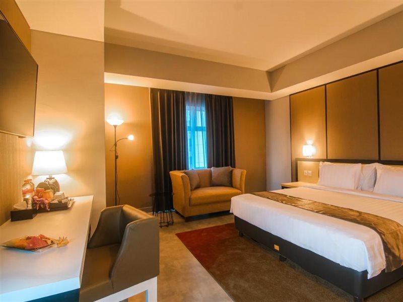 Bess Mansion Apartment, 16Th Floor Surabaya Kültér fotó
